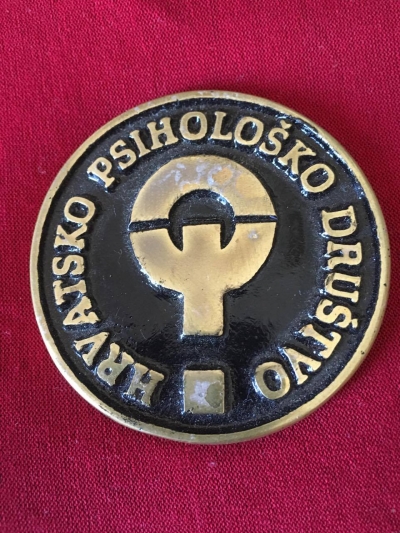 Natječaj za psihologijsku nagradu Zlatni grb Hrvatskog psihološkog društva za 2016.g.