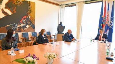 Predsjednik Milanović razgovarao s vodstvom Hrvatskog psihološkog društva o posljedicama koje na ljude ostavljaju potresi i pandemija